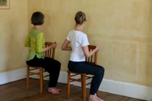 pratique de yoga sur chaise à orleans